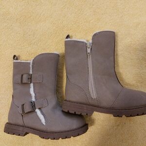 OshKosh Girls Boots Size 6